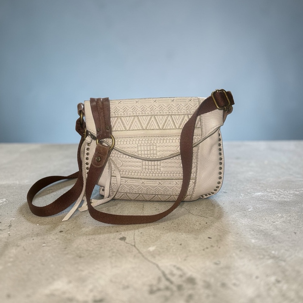 Sak Silverlake Flap Crossbody Bag Adjustable Strap Boho Embroidery Tassels Cream